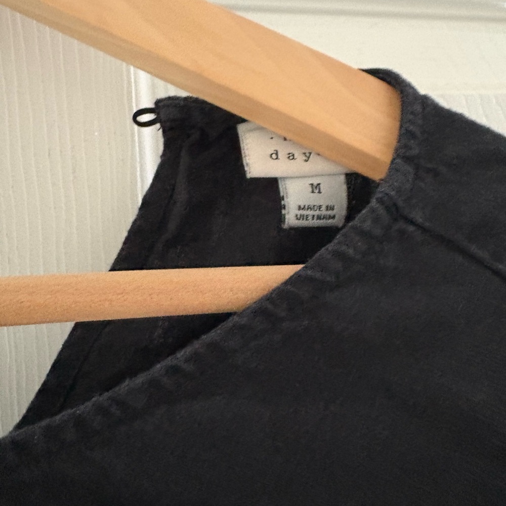 Women's Black Ruffle Sleeve Top - Picture 3 of 5